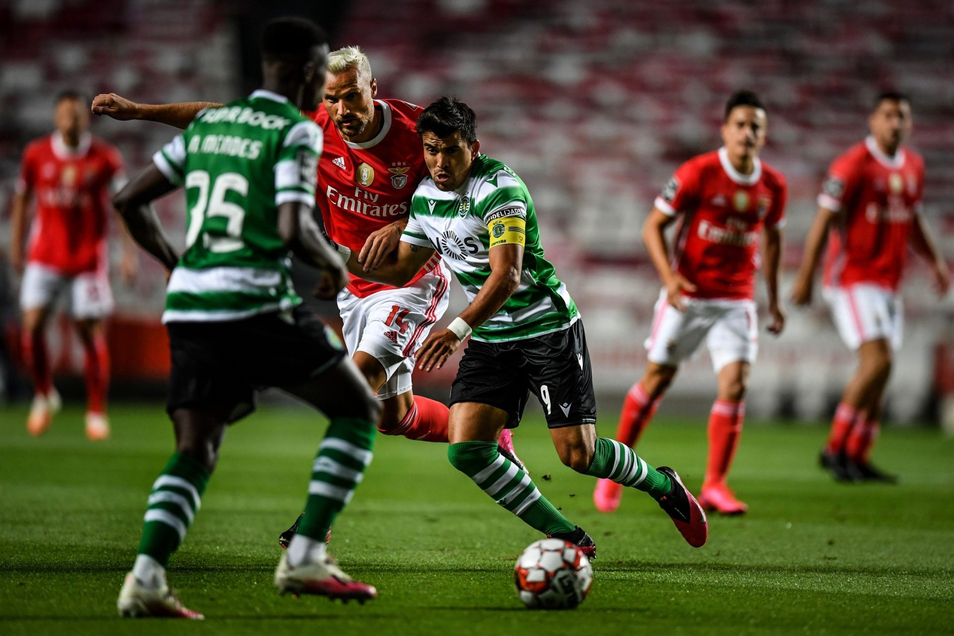 Sporting acaba em quarto lugar após derrota com Benfica