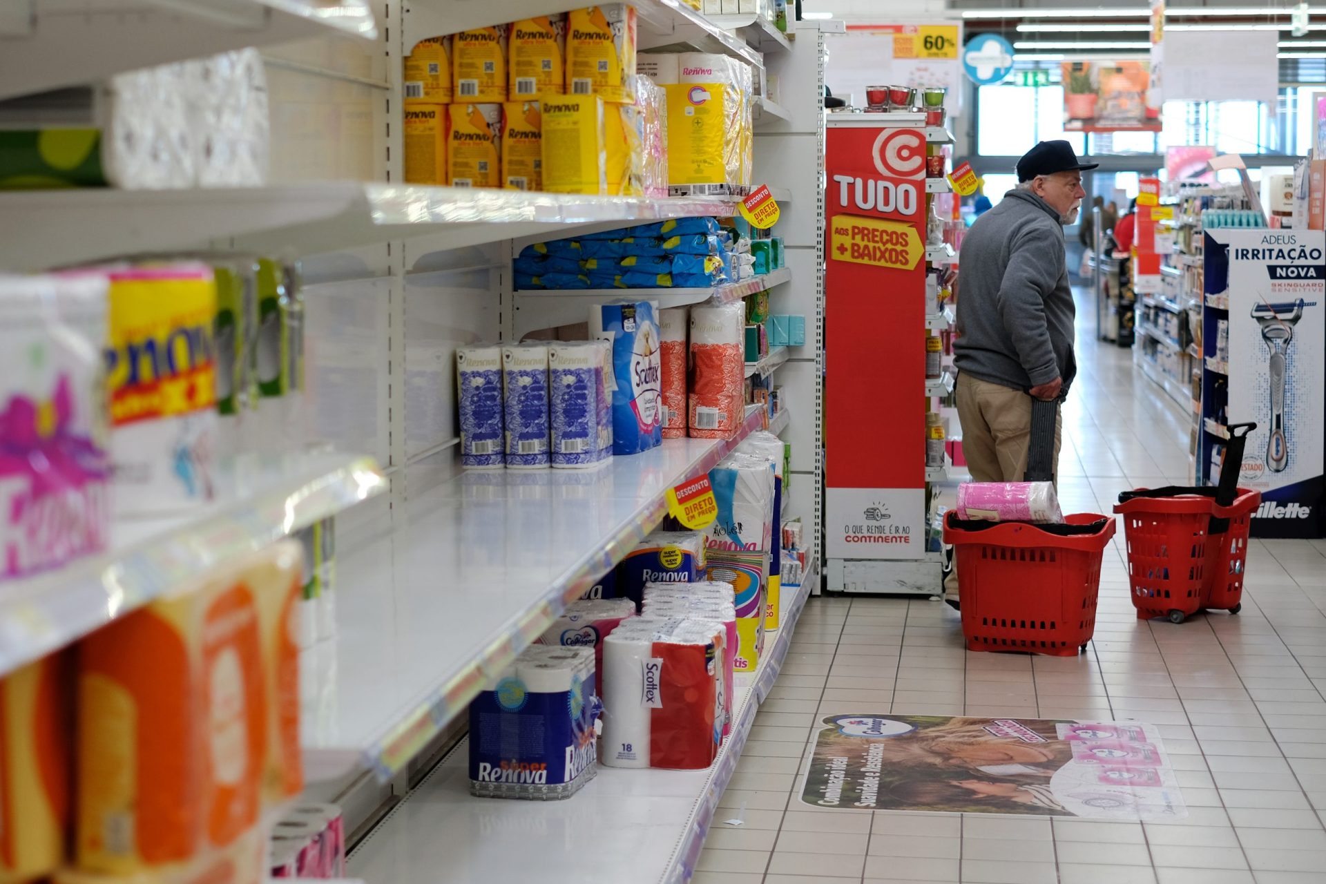 Seis cadeias de supermercados são acusadas de concertarem preços de bebidas em prejuízo do consumidor