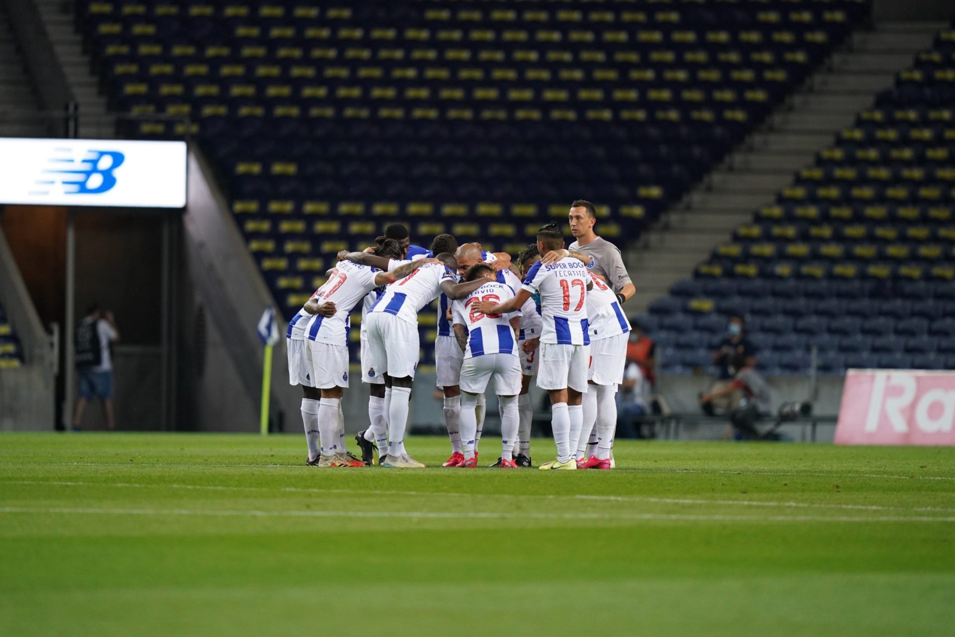 FC Porto aplica &#8216;chapa 5&#8217; ao Belenenses SAD e fica mais perto do título