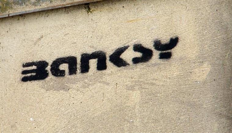 Mais de 80 migrantes foram resgatados graças a Banksy