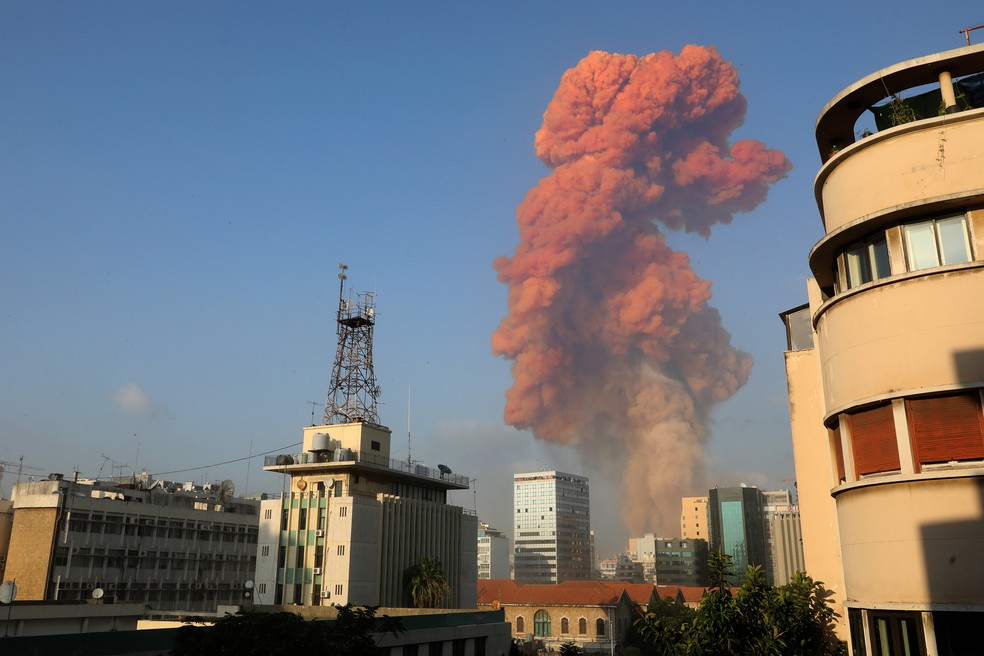 Forte explosão abala Beirute, no Líbano