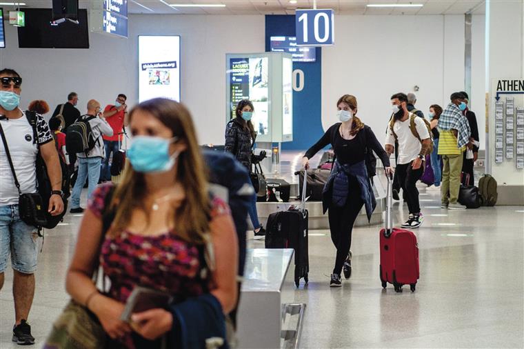 Portugal continua na lista de países isentos de quarentena do Reino Unido