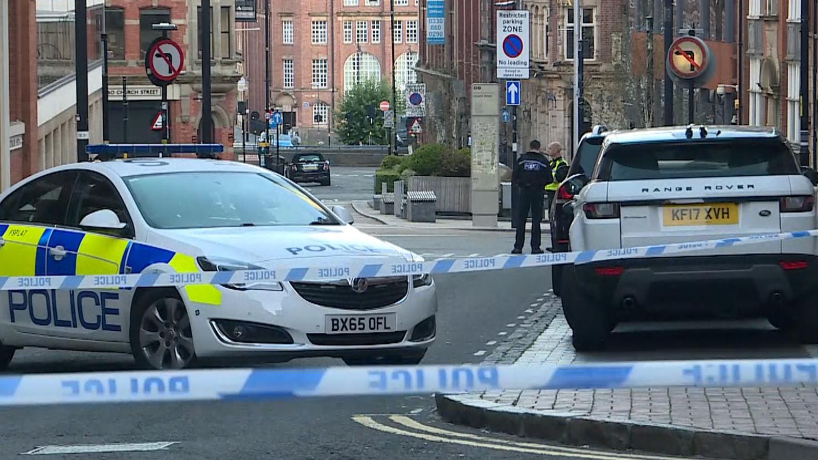 Inglaterra. Várias pessoas esfaqueadas no centro de Birmingham