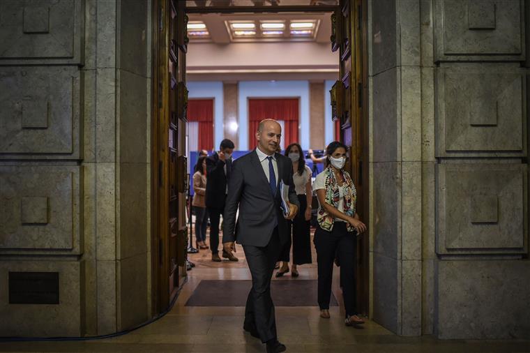 João Leão. “Deve haver margem para o aumento do salário mínimo com significado”