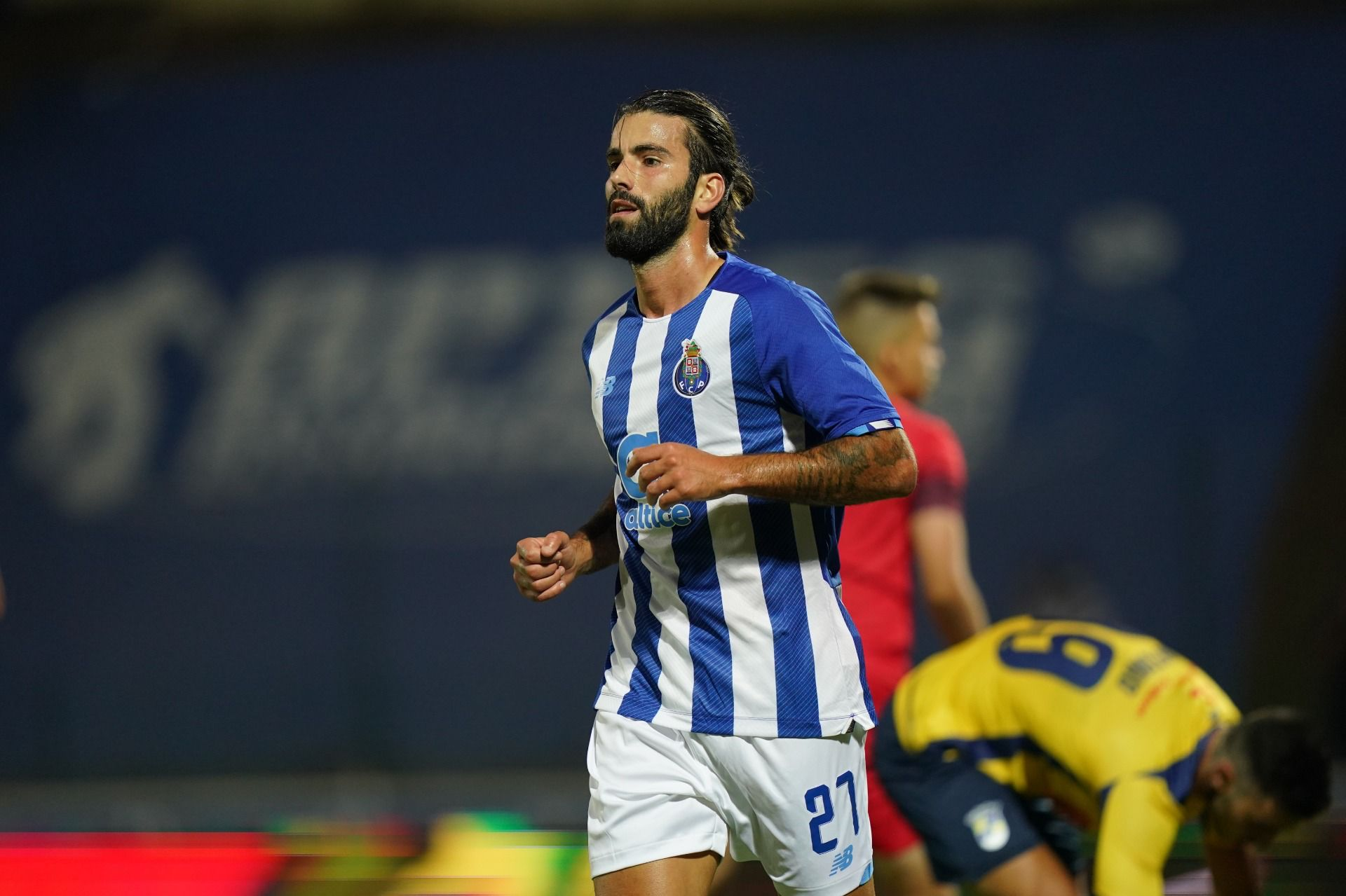 FC Porto goleia Sintrense (5-0) e segue em frente na Taça