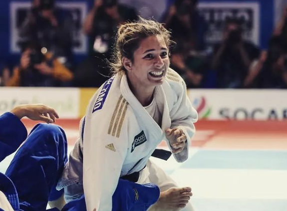 Judo. Bárbara Timo conquista medalha de ouro no Grand Slam de Paris