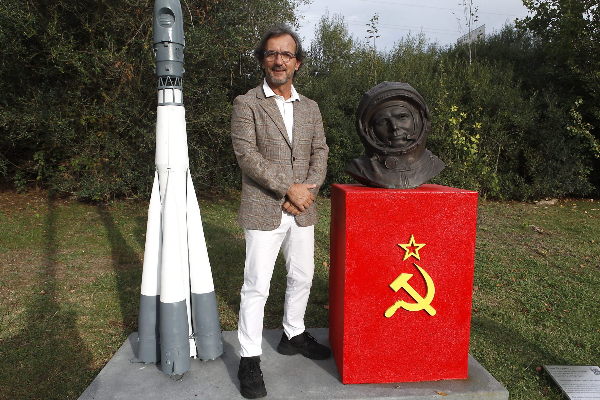 Busto de Yuri Gagarin e Vostok 1, que representa laços entre Rússia e Portugal, inaugurado no Taguspark