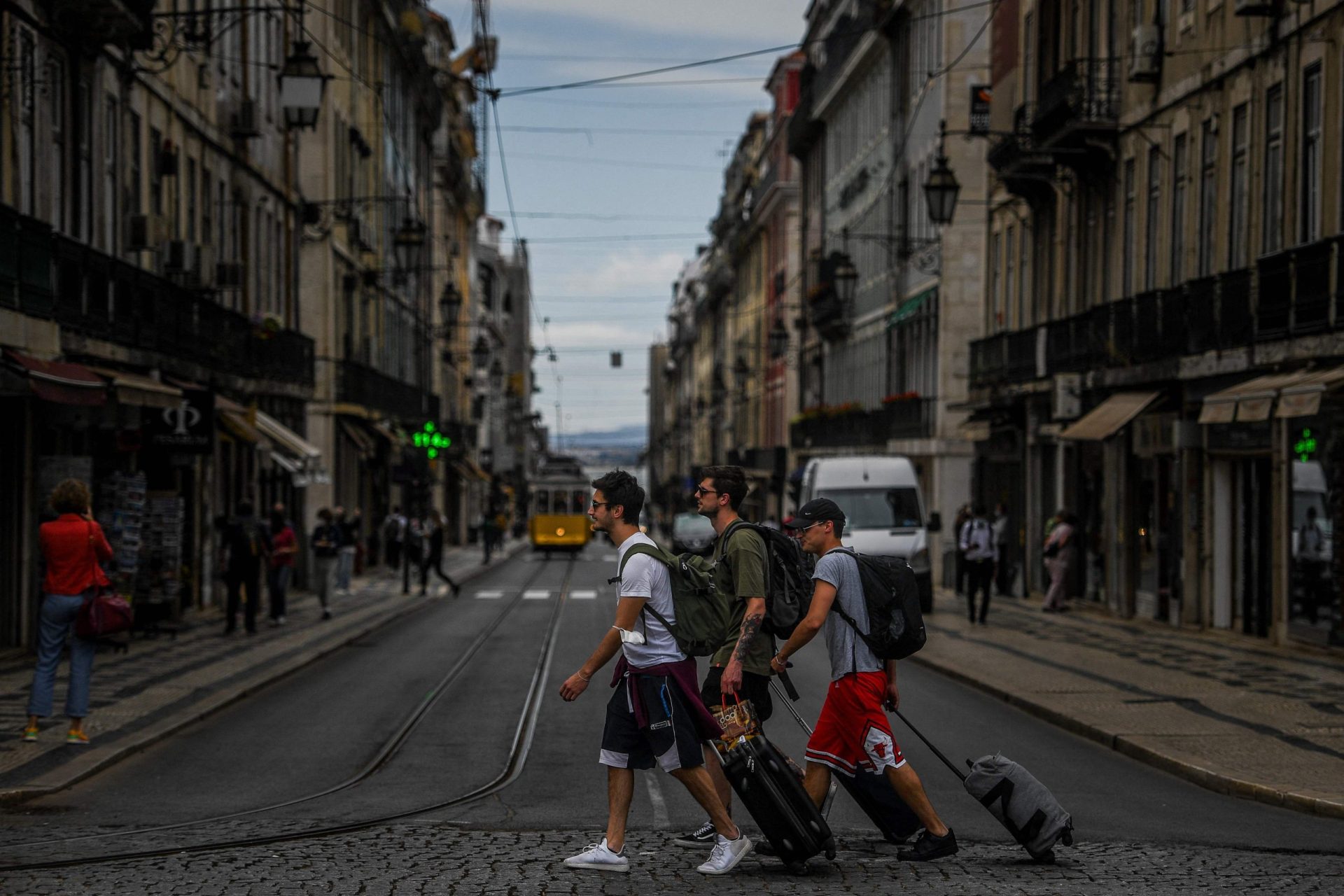 Pandemia em Portugal com “tendência decrescente”