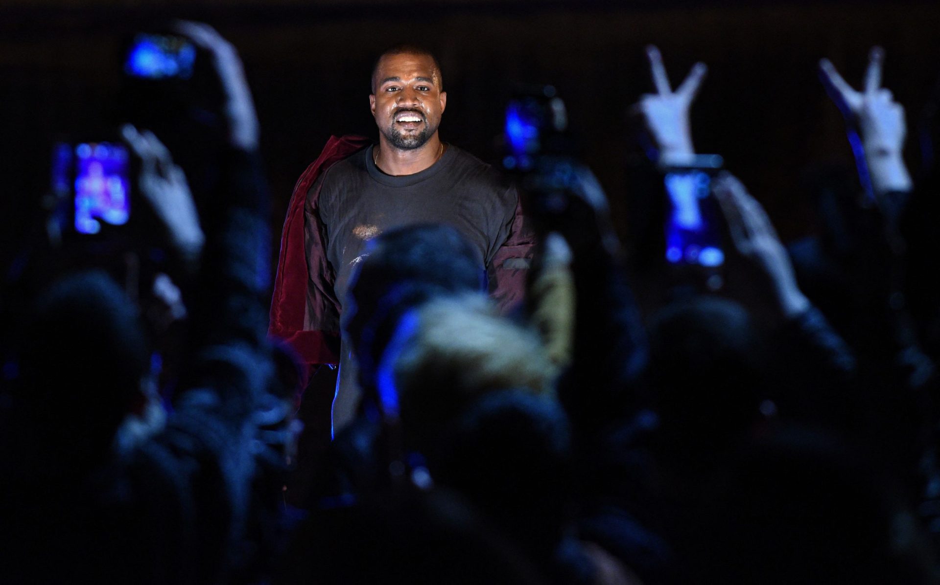 Kanye West mudou oficialmente de nome