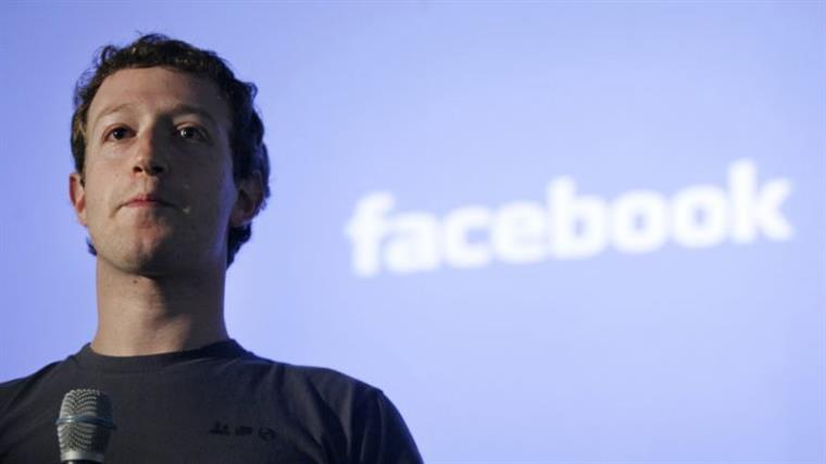 Líder do Twitter acusa Zuckerberg de ser ditador