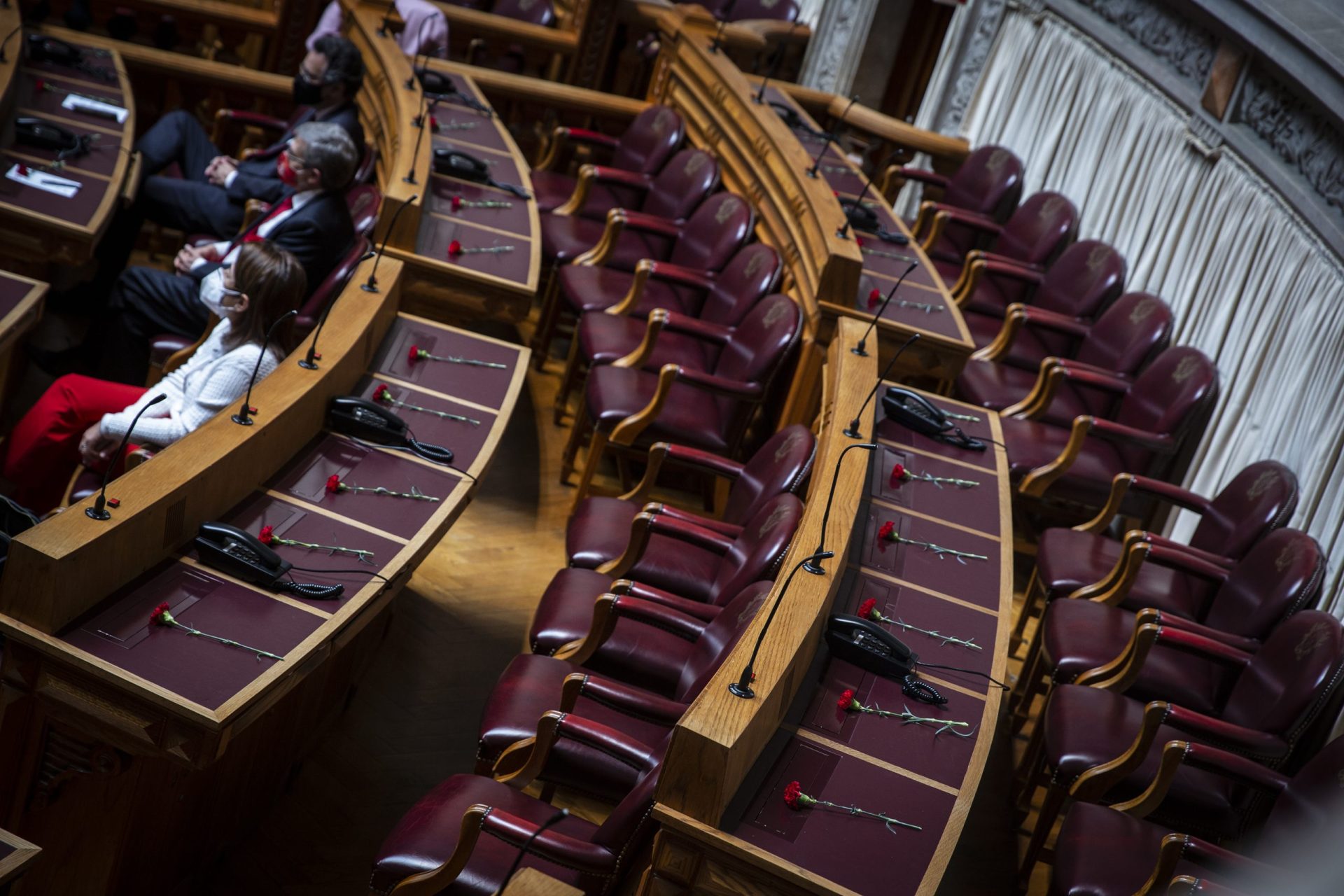 Extinção do SEF aprovada na Assembleia da República