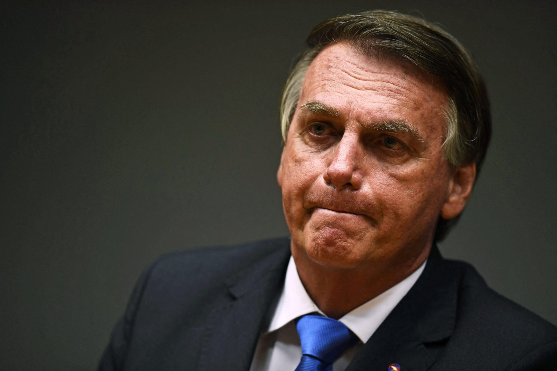 Bolsonaro suspenso do Youtube por relacionar vacina contra a covid-19 com o vírus da SIDA