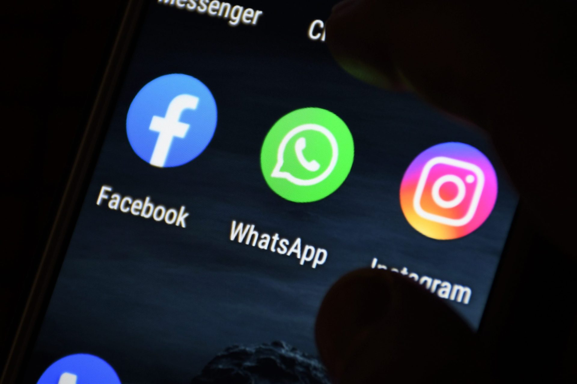 Quatro dias depois do “apagão”, Instagram, Facebook e Whatsapp voltam a reportam problemas