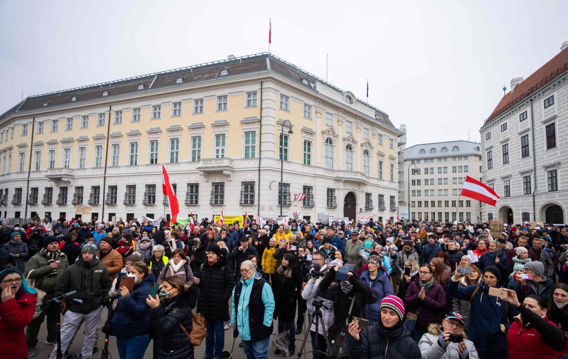 Europa enfrenta “pandemia dos não-vacinados”