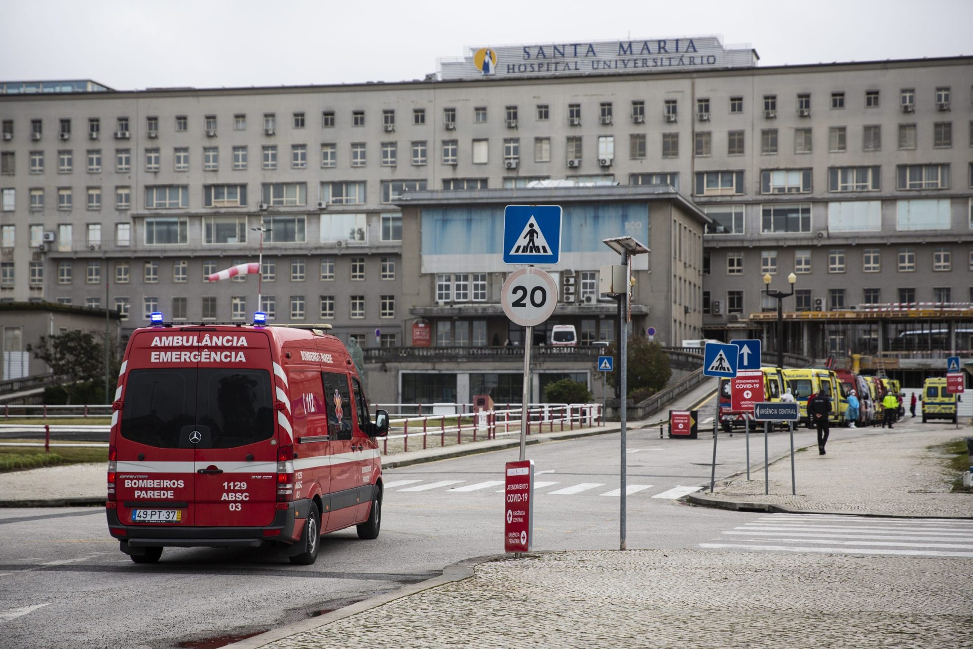 Demitiram-se em bloco os chefes das urgências de cirurgia do Hospital de Santa Maria