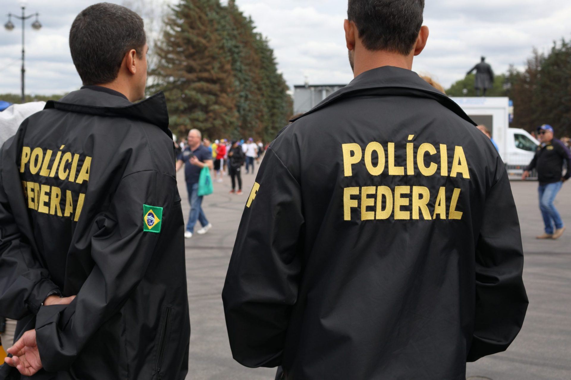 Brasileiros detidos por tentarem embarcar para Portugal com cocaína