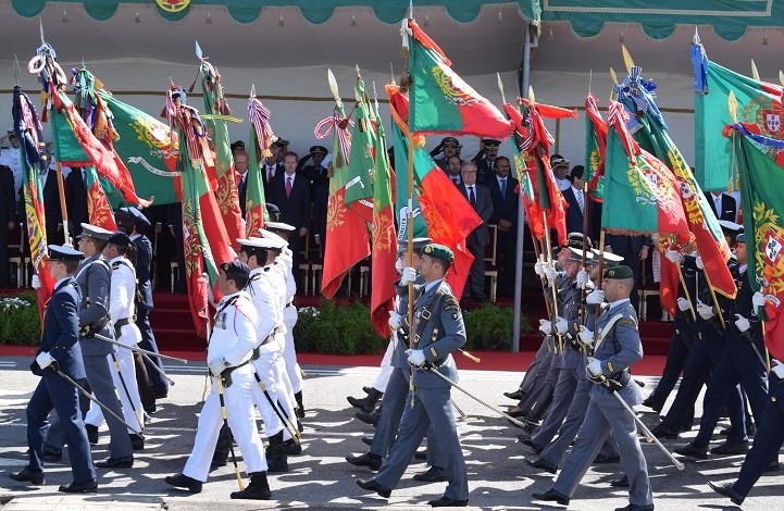 Movimento “Pela Verdade” chega aos militares