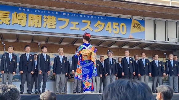 Coro de Nagasáqui canta hino português para assinalar 450 anos do porto da cidade