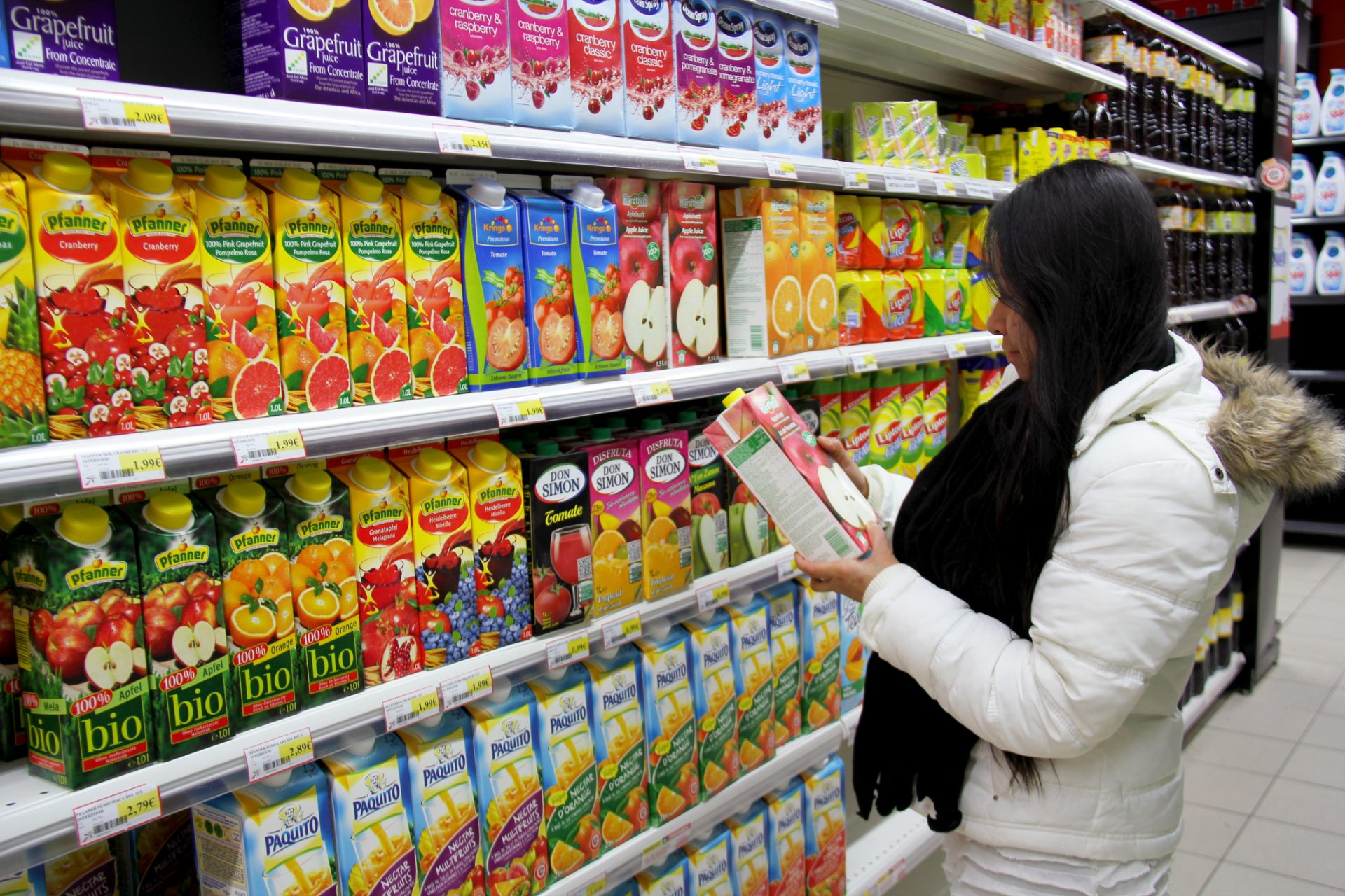 Quatro cadeias de supermercados e um fornecedor acusados de fixação de preços durante mais de uma década