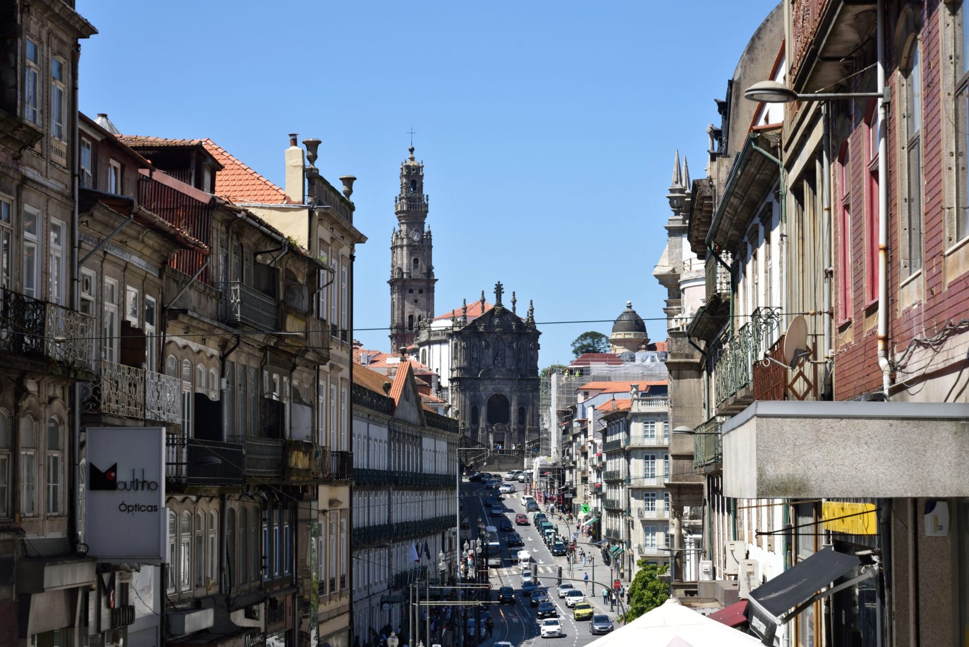 Rua dos Clérigos vai estar interdita ao trânsito durante mais de um ano devido a obras no metro