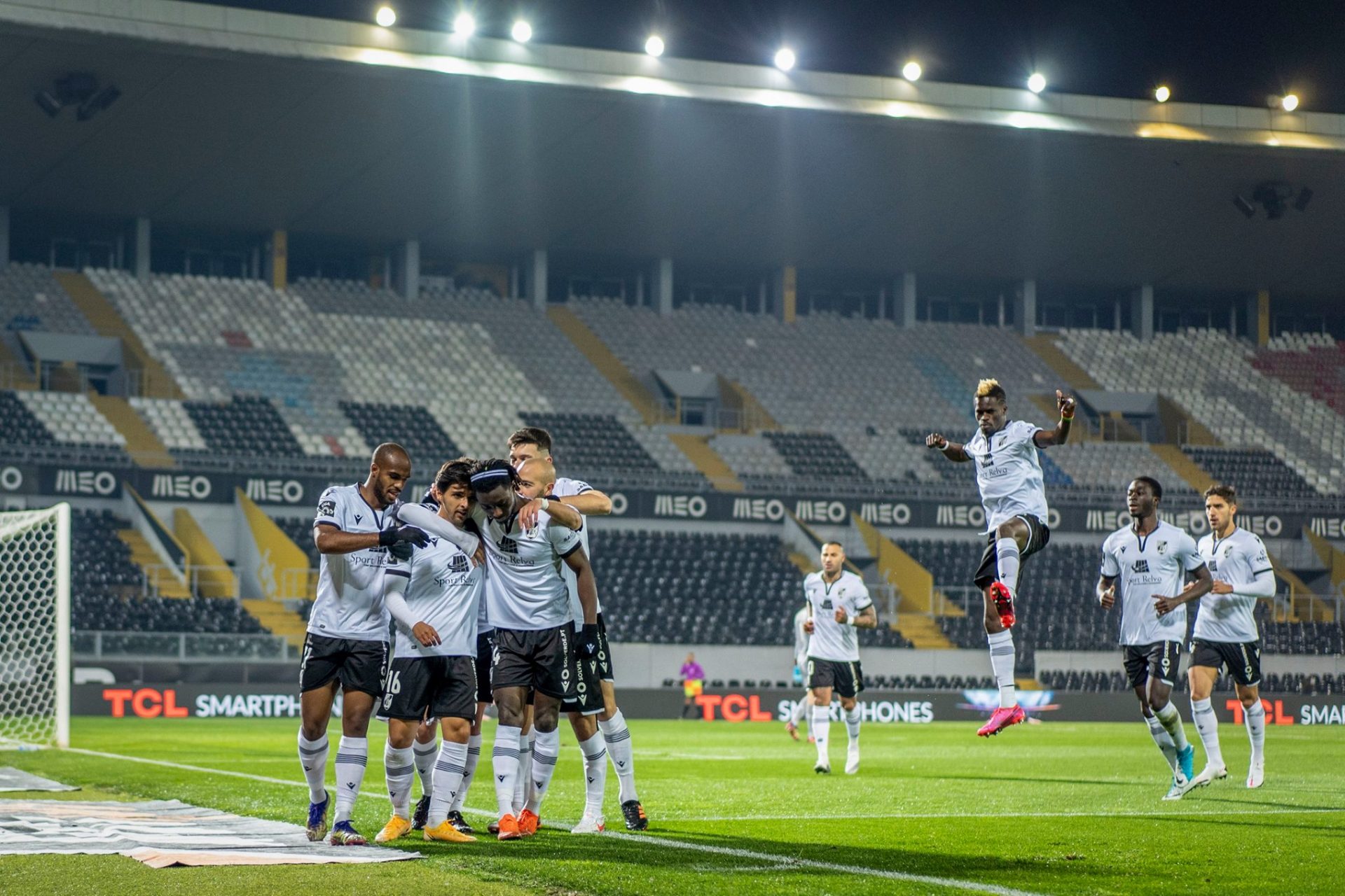 Vitória – SC Farense novamente adiado