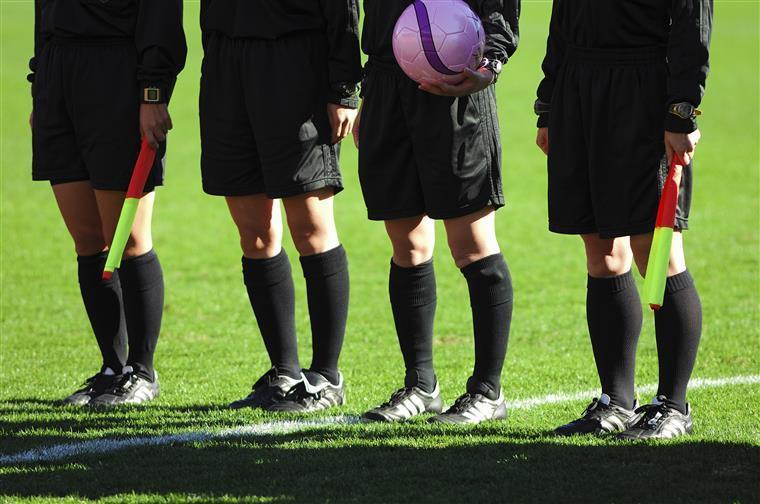 Conheça os árbitros das ‘meias’ da Taça da Liga