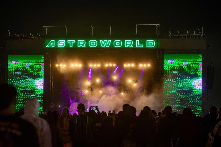 EUA. Revelada a causa da morte das 10 vítimas do Festival Astroworld