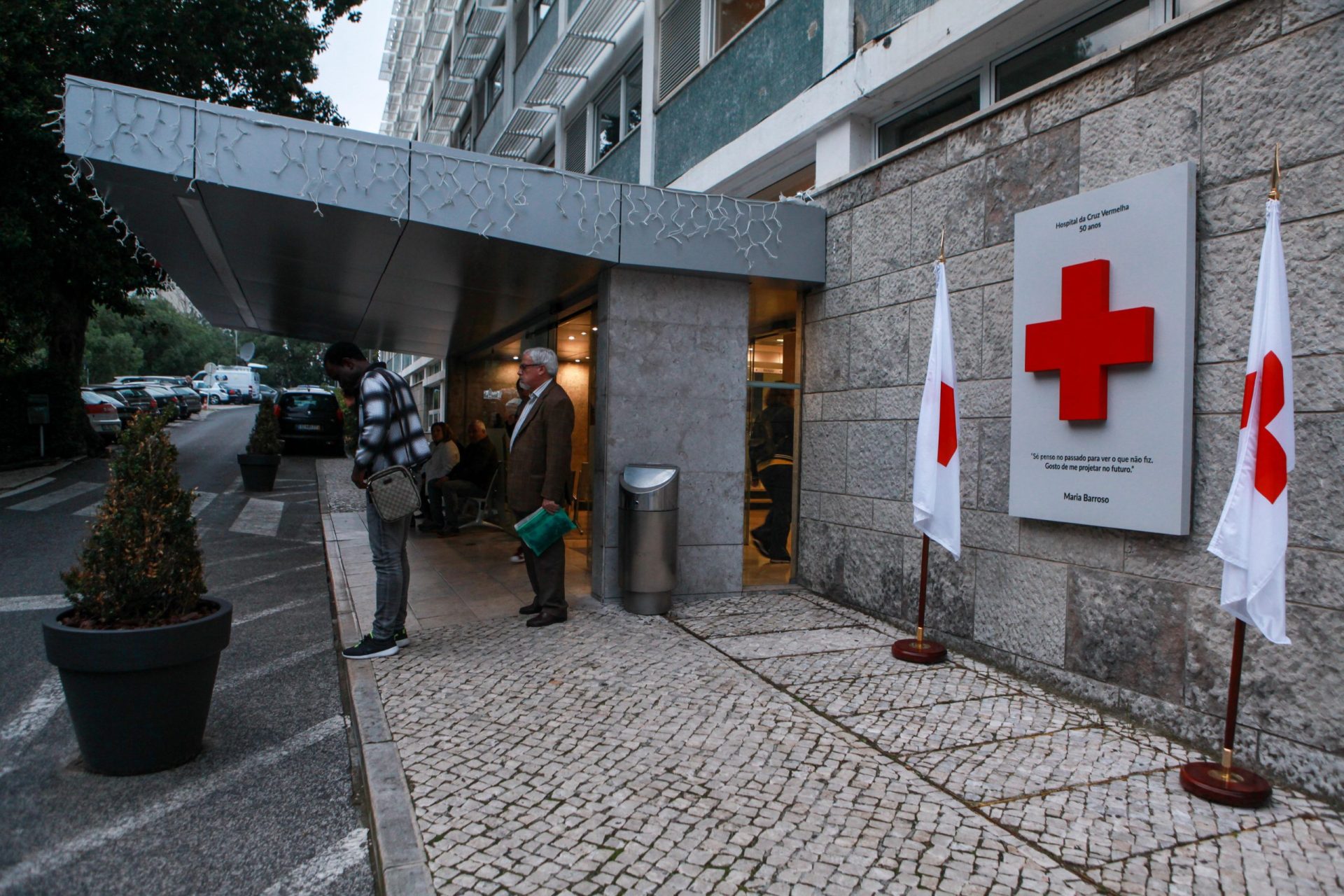 AdC acusa Santa Casa de aquisição do Hospital da Cruz Vermelha sem notificação prévia