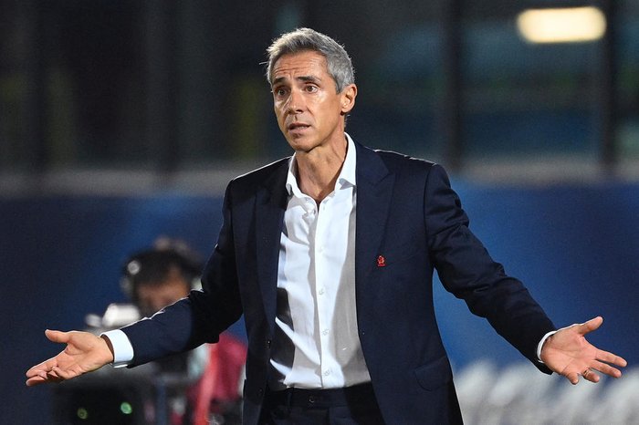 Paulo Sousa apontado como novo treinador do Flamengo, mas Federação polaca rejeita pedido de demissão