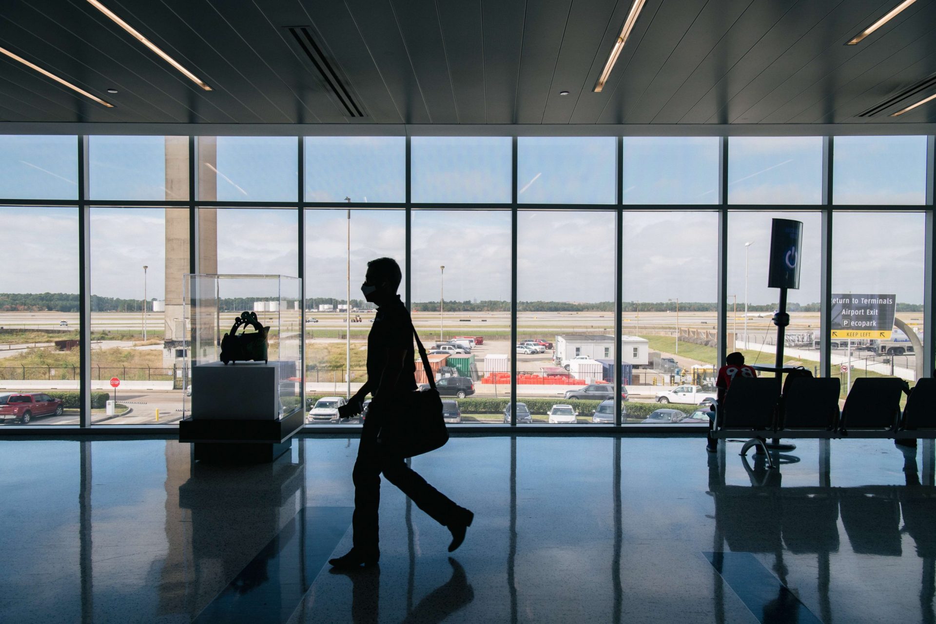 Covid-19. Quase 1.700 passageiros multados por não terem teste negativo na chegada a Portugal