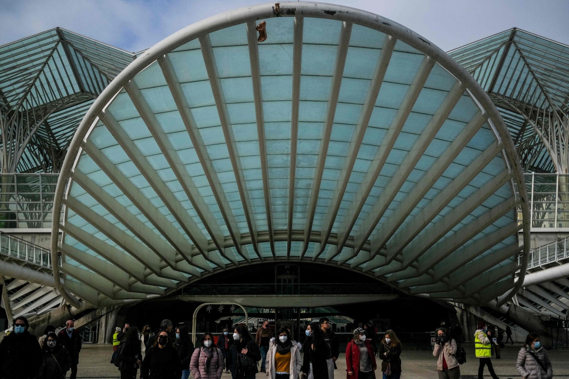 Instauradas 152 contraordenações a passageiros que entraram no continente sem teste negativo à covid-19