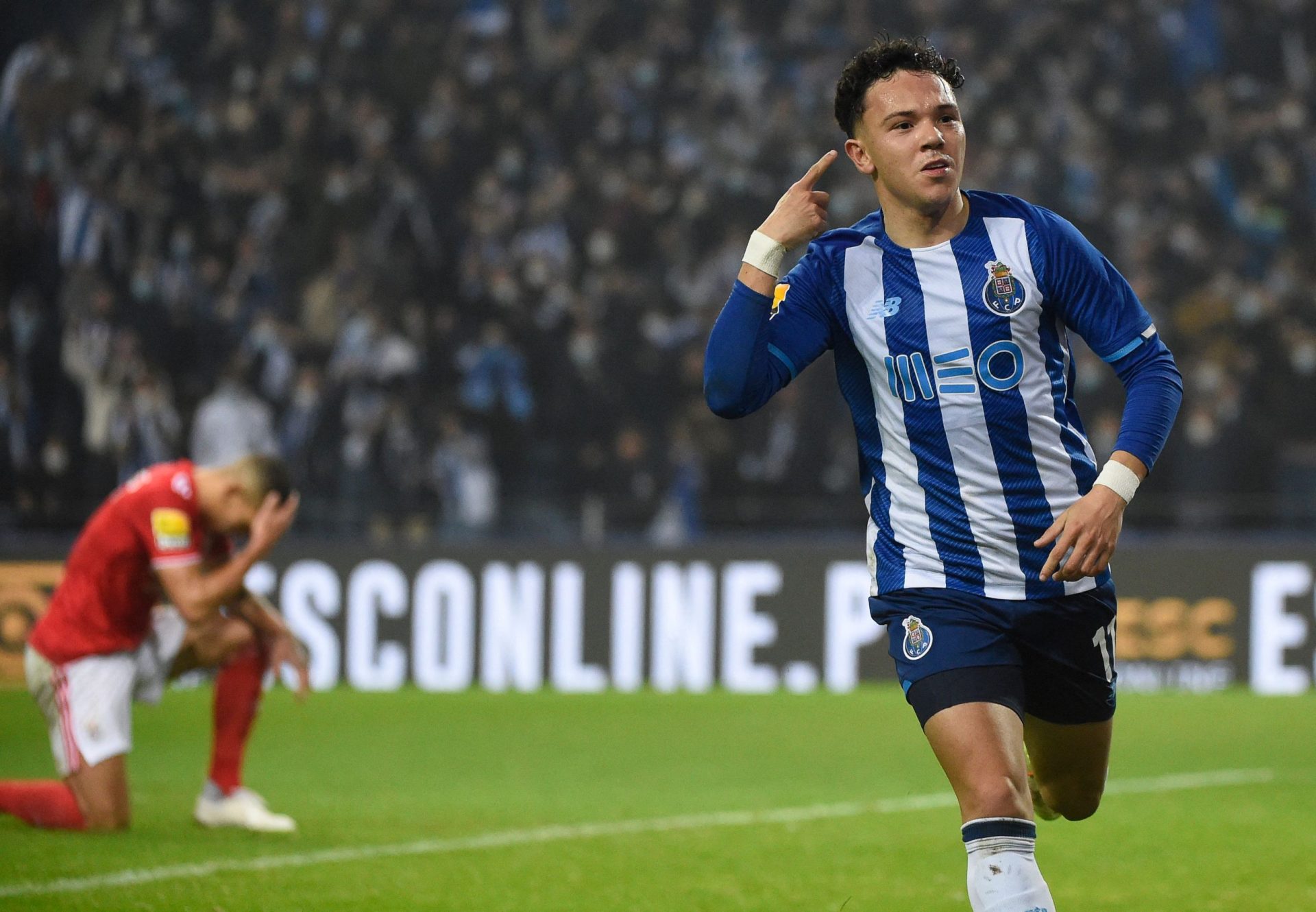 FC Porto termina o ano no topo do campeonato ao vencer o Benfica por 3-1 no Estádio do Dragão