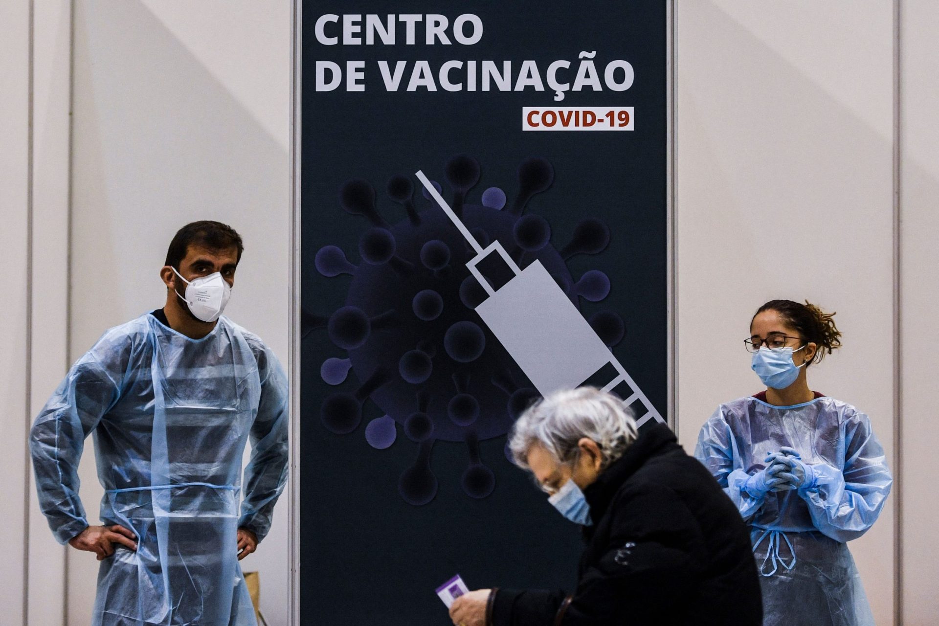 Covid-19. Mais de 65 mil doses da vacina de reforço administradas nas últimas 24 horas