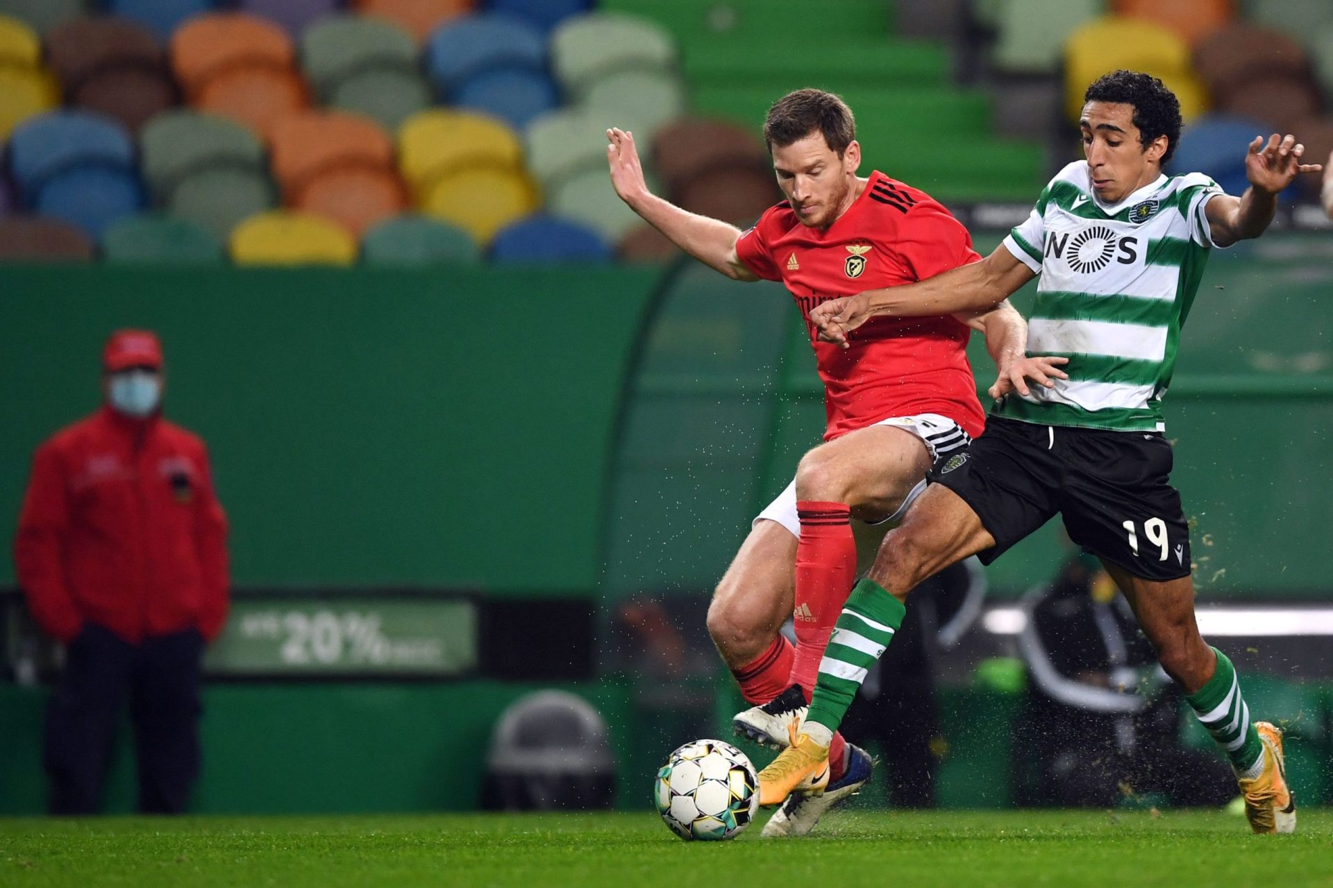 Sporting vence dérbi contra Benfica por 1-0 em Alvalade