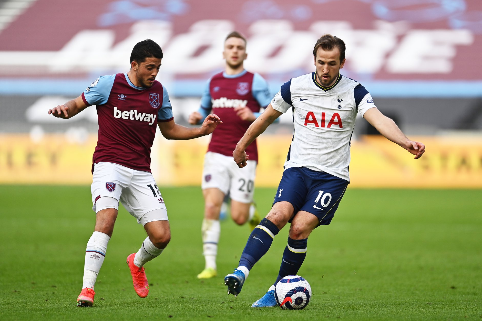 Mais uma derrota para o Tottenham de José Mourinho