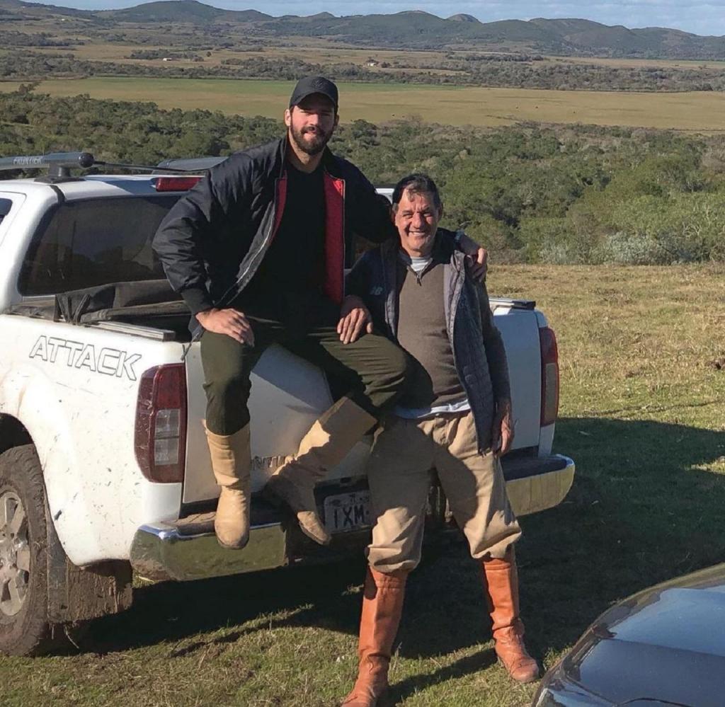 Pai de Alisson Becker encontrado morto em barragem no Brasil