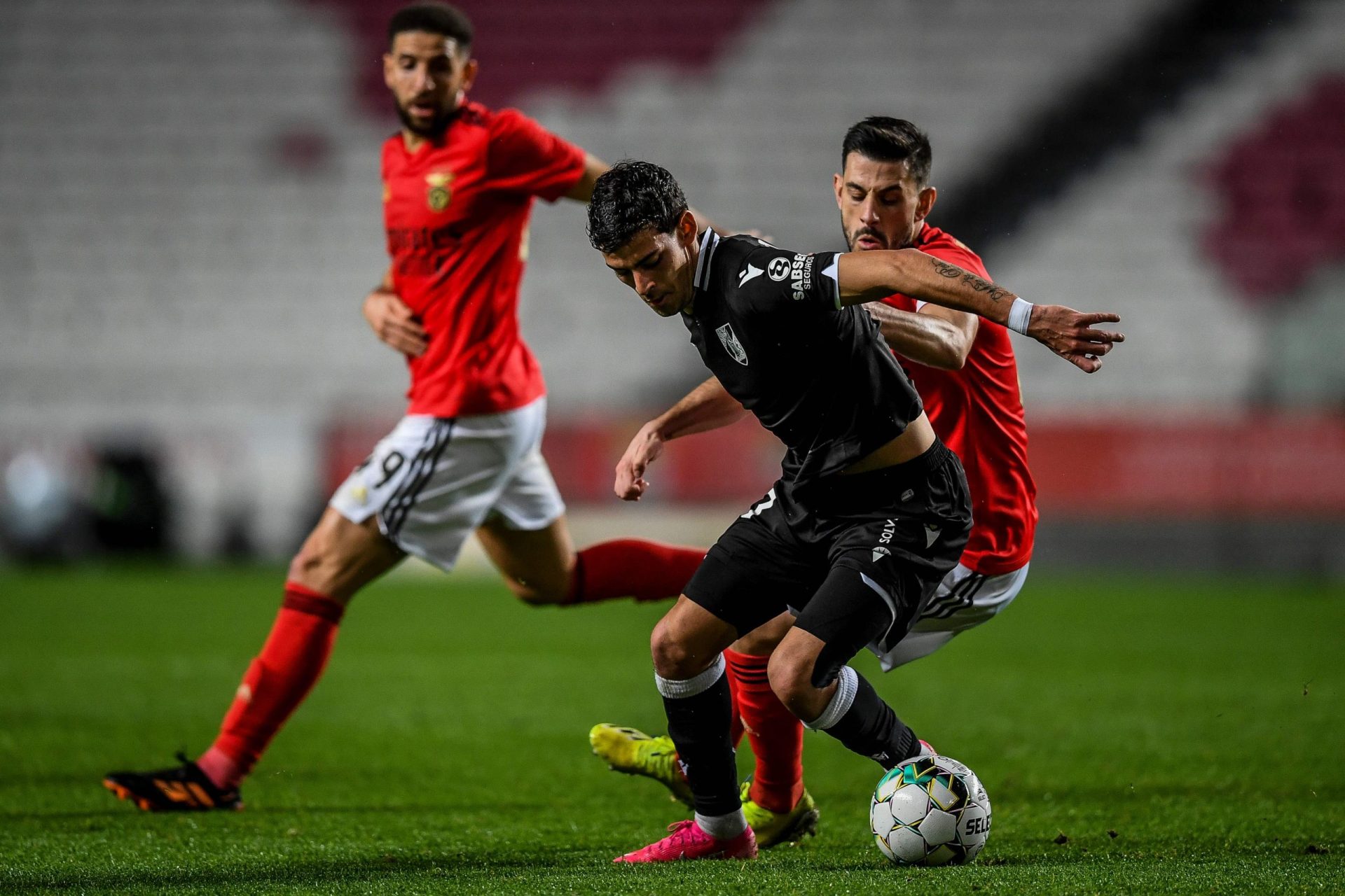 Benfica empata com Vitória de Guimarães em casa