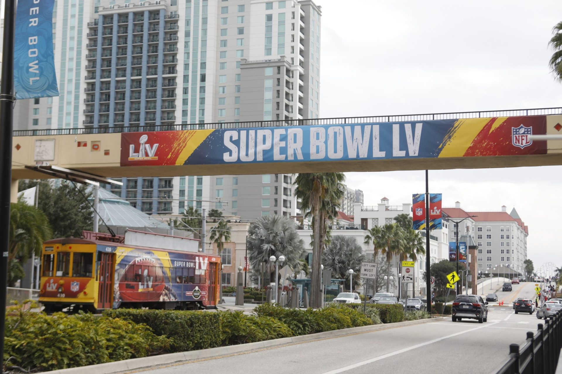 Joga-se hoje o Super Bowl LV