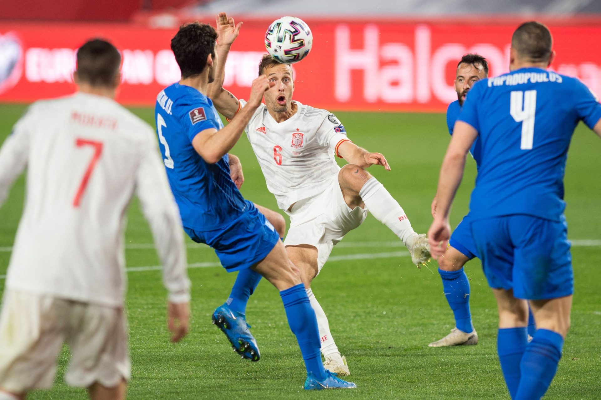 Espanha empata com a Grécia na qualificação para o Mundial 2022