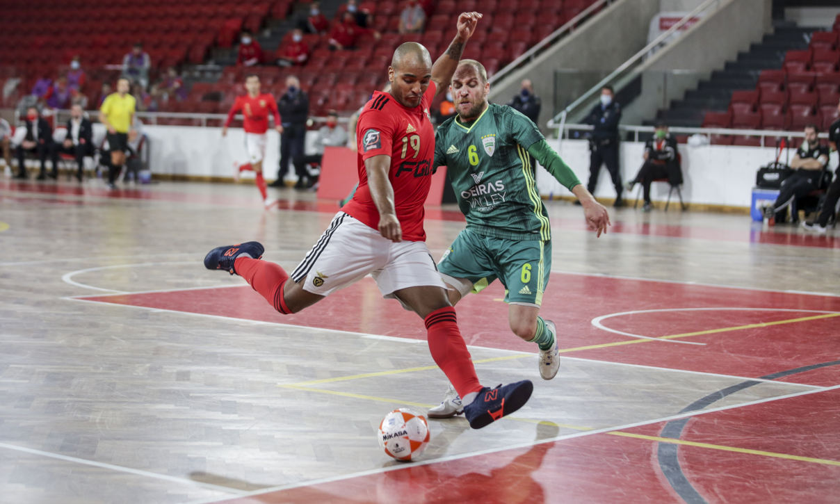 Benfica segue para as meias da Taça da Liga de futsal