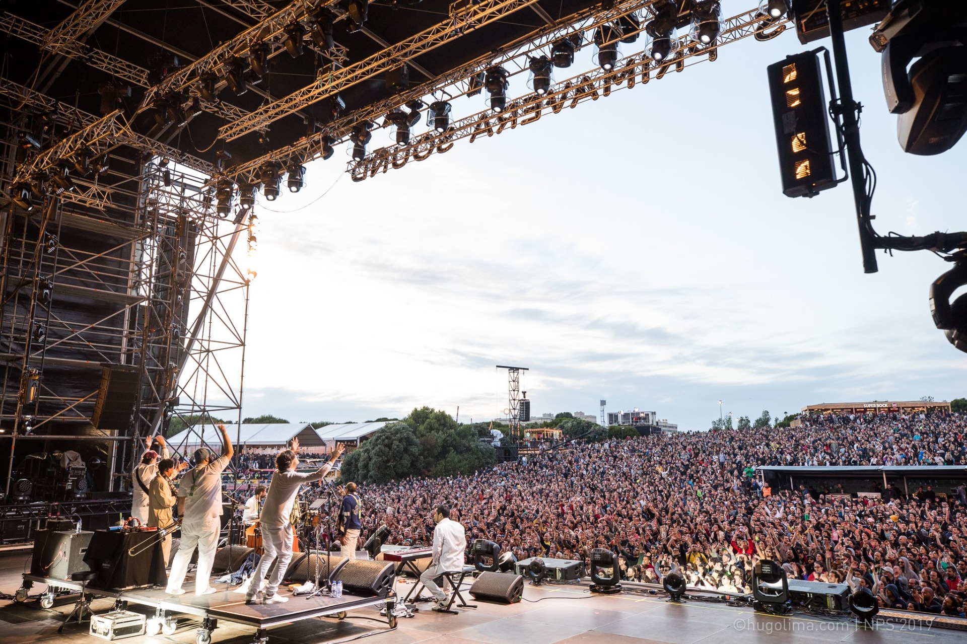 “Voltaremos a dançar” no NOS Primavera Sound apenas em 2022