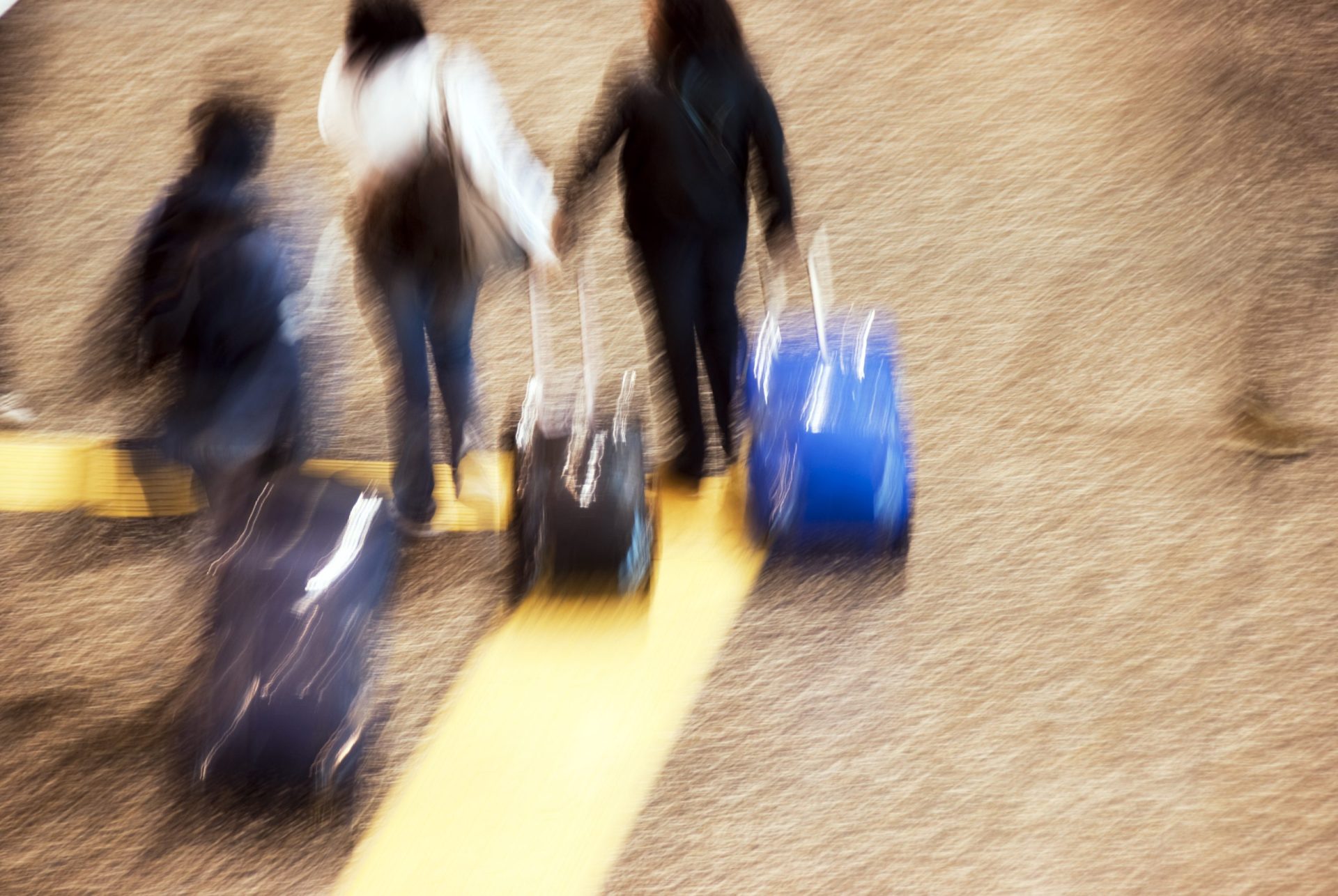 Português infetado com covid-19 detido num aeroporto no Brasil