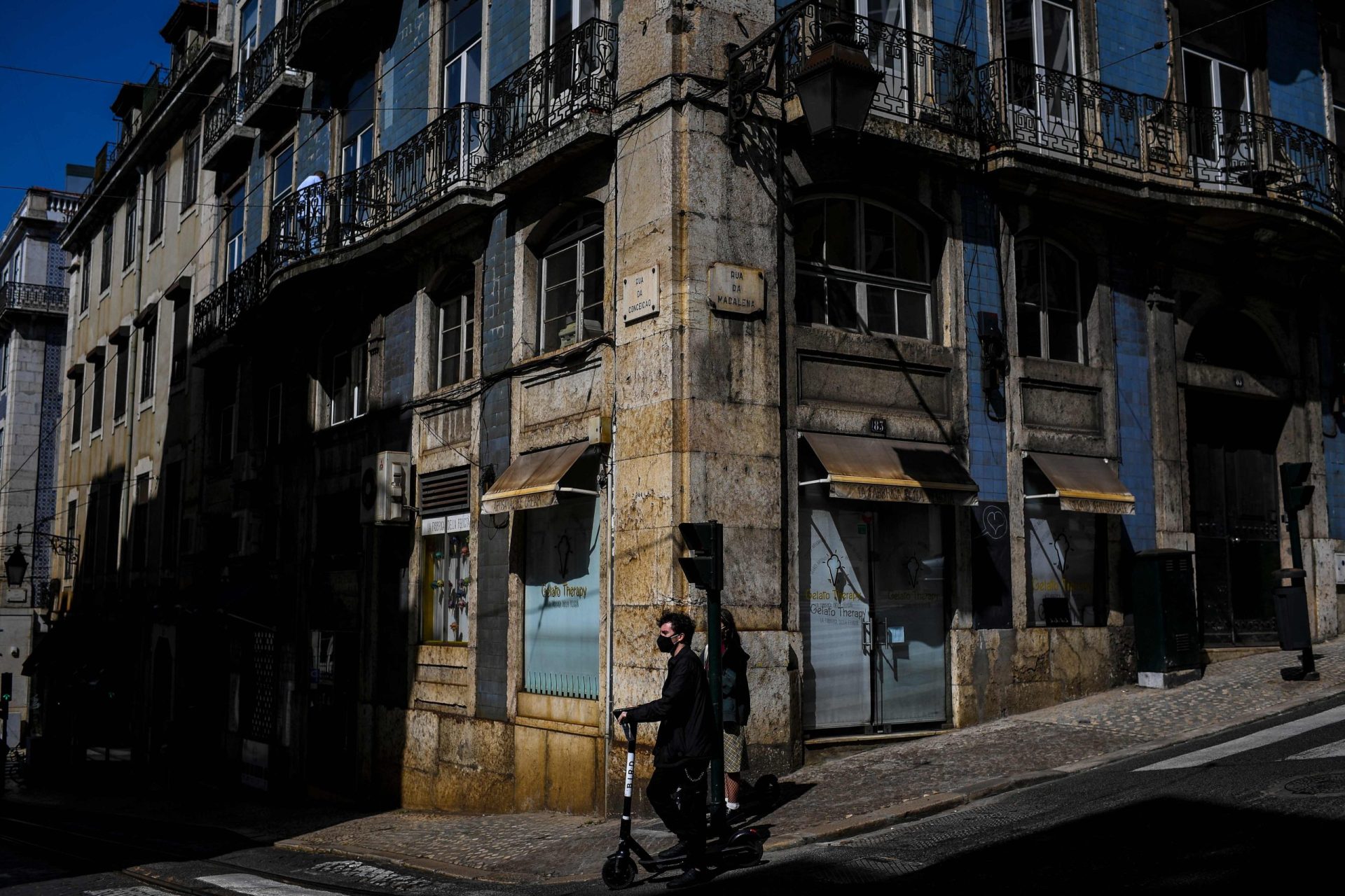 Rácio de transmissibilidade e incidência sobem em Portugal