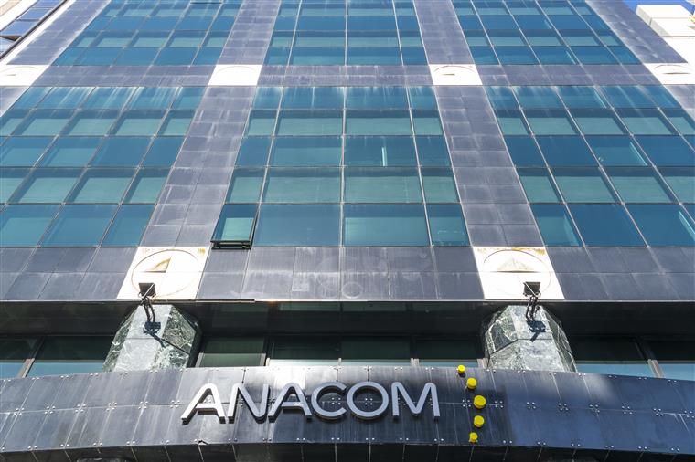 Anacom. Contratos duvidosos