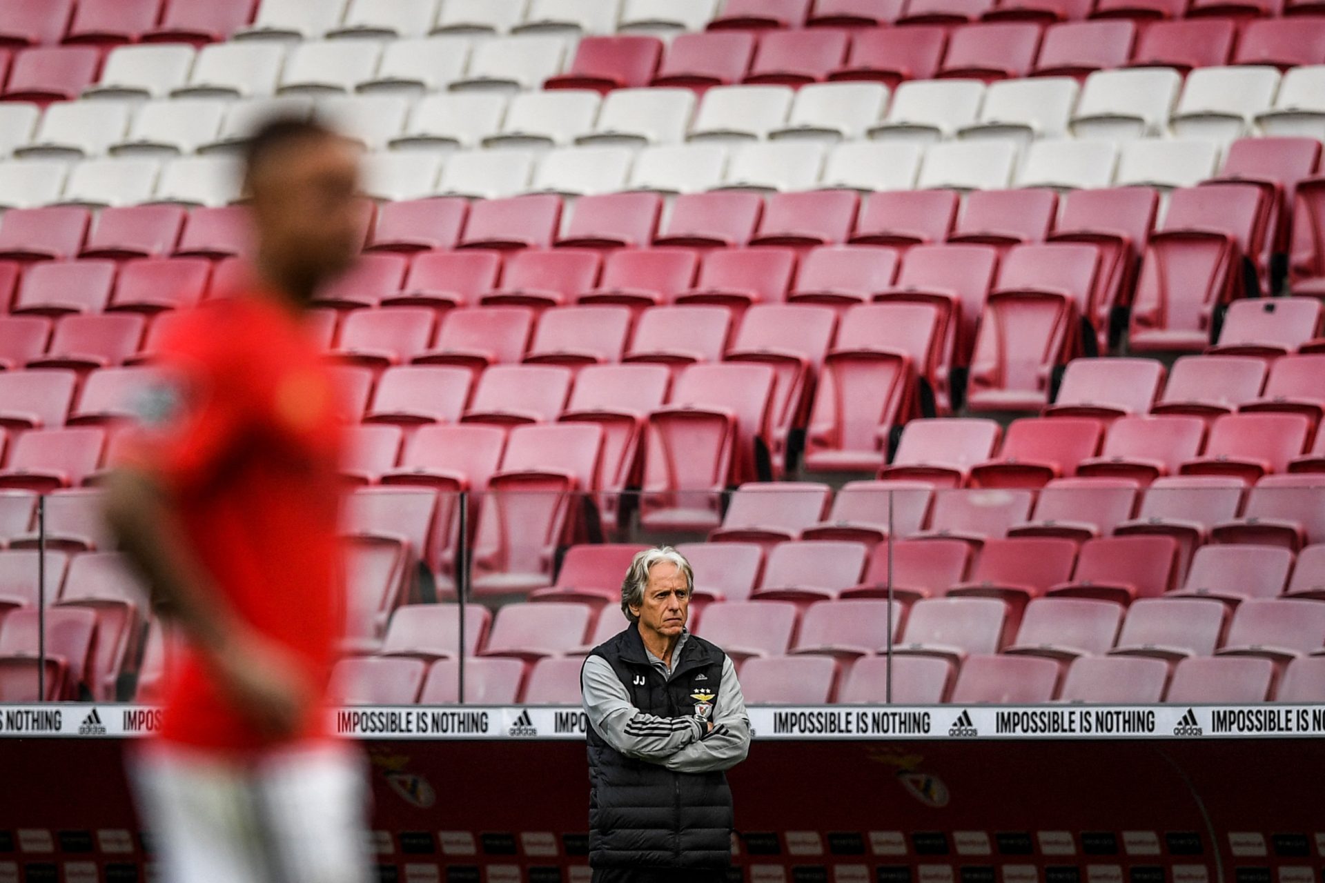 Benfica vence o Tondela por 2-0