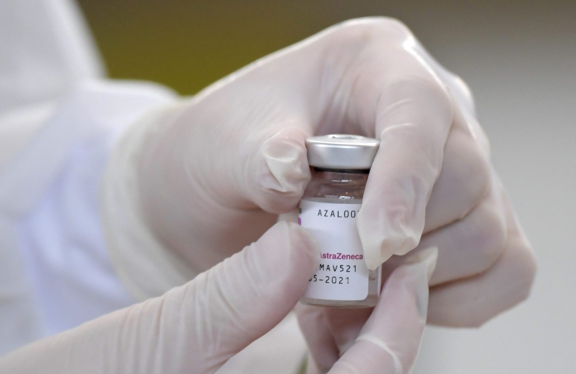 Task force mantém programa de vacinação contra a covid-19 com AstraZeneca