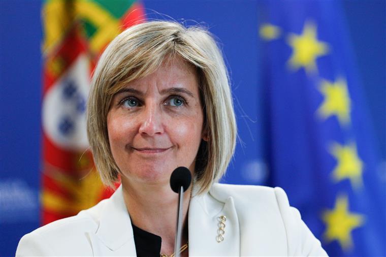 Marta Temido convoca reunião de urgência com ministros da UE sobre AstraZeneca