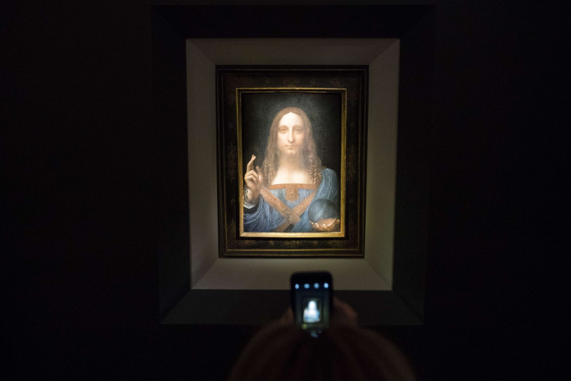 ‘Salvator Mundi’ não foi pintado por Leonardo da Vinci mas sim pelos seus assistentes, revela documentário