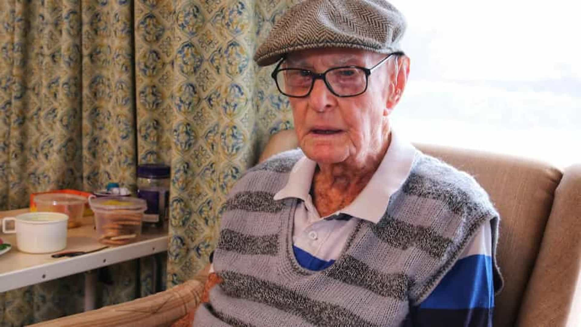 Homem de 111 anos revela alimento que contribui para a sua longevidade