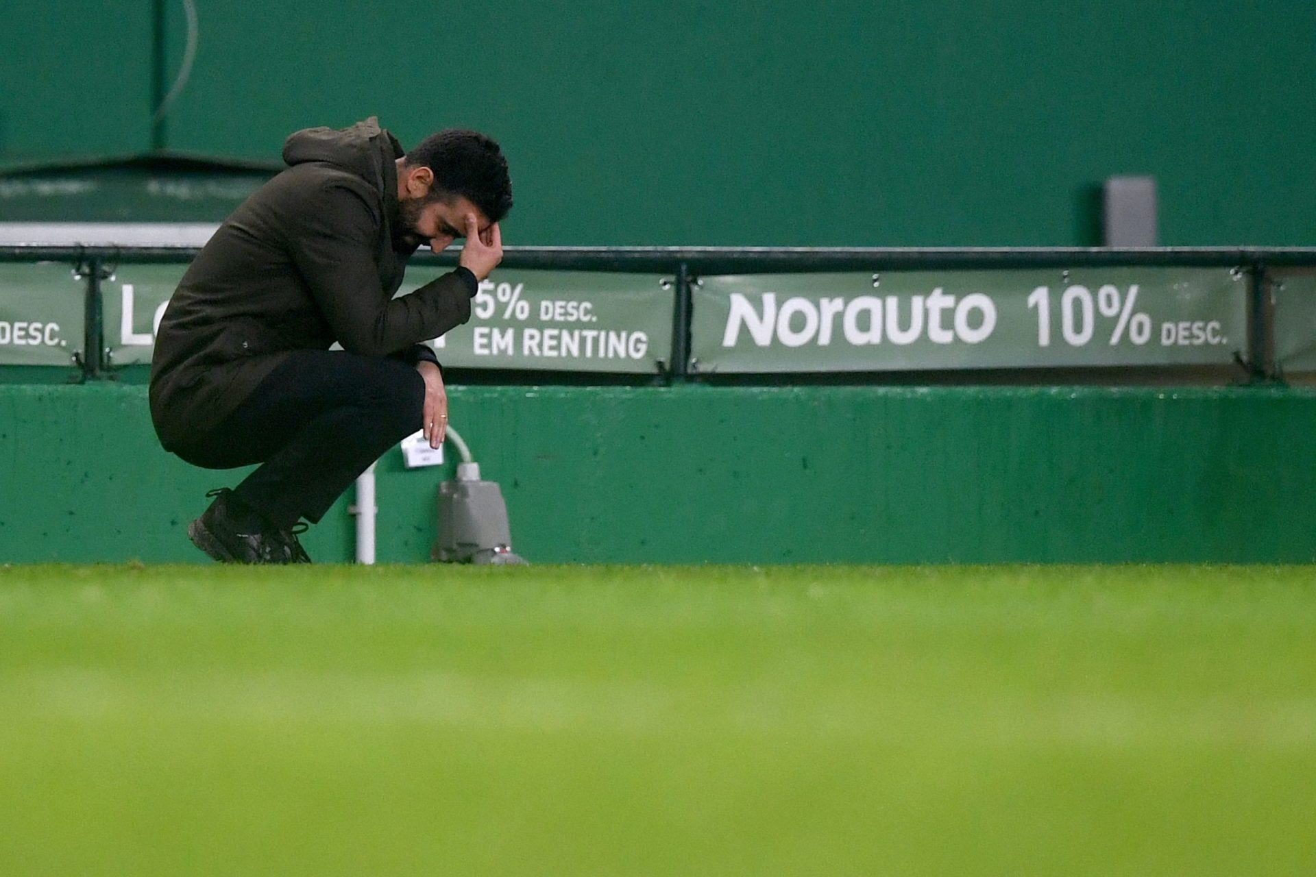 Ruben Amorim suspenso por seis dias e falha jogo com Rio Ave em Vila do Conde